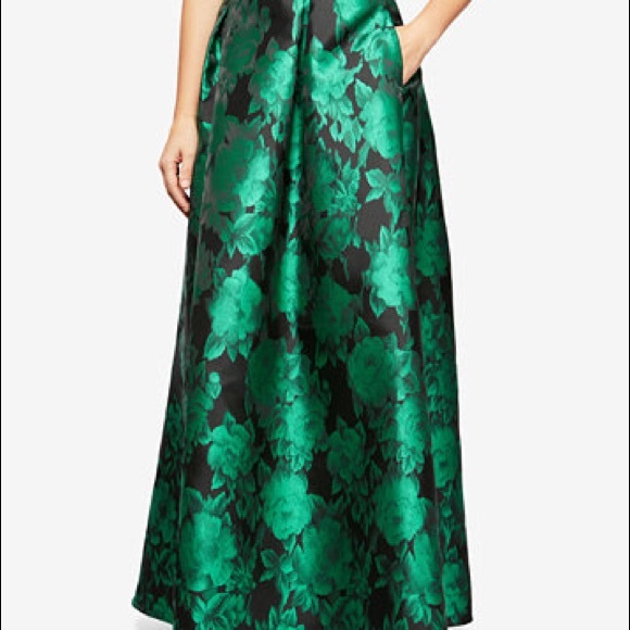 🎉PROM, WEDDING, FORMALS 🎉Alex Evenings ball gown - Picture 8 of 8